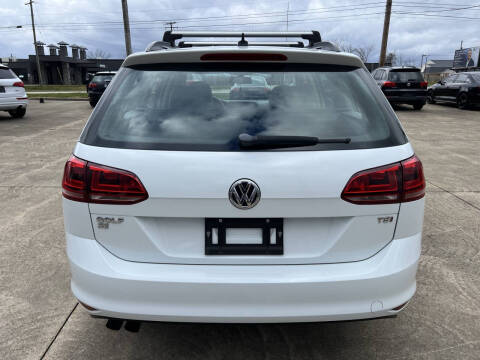 2016 Volkswagen Golf SportWagen TSI SE