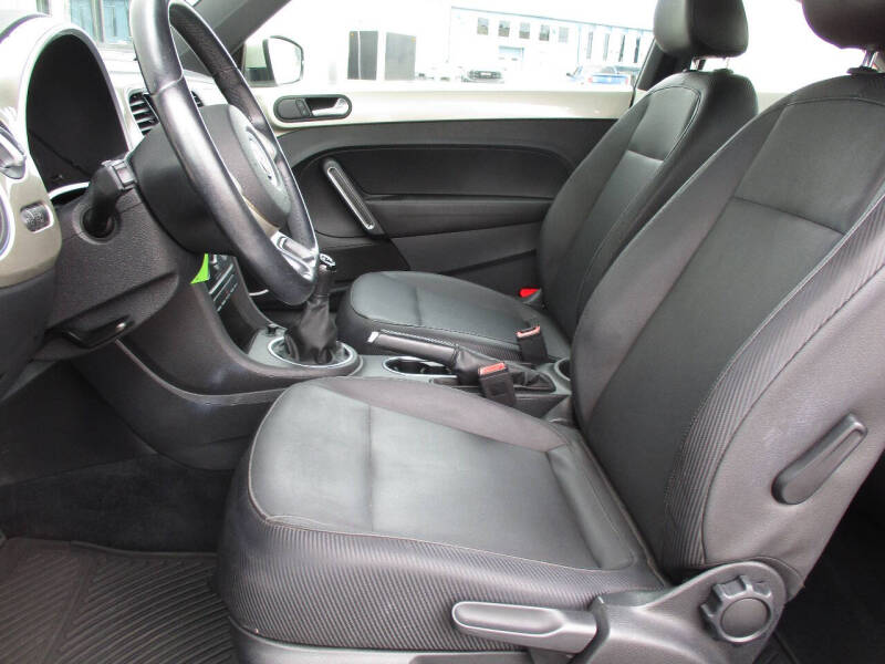 2012 Volkswagen Beetle 2.5L
