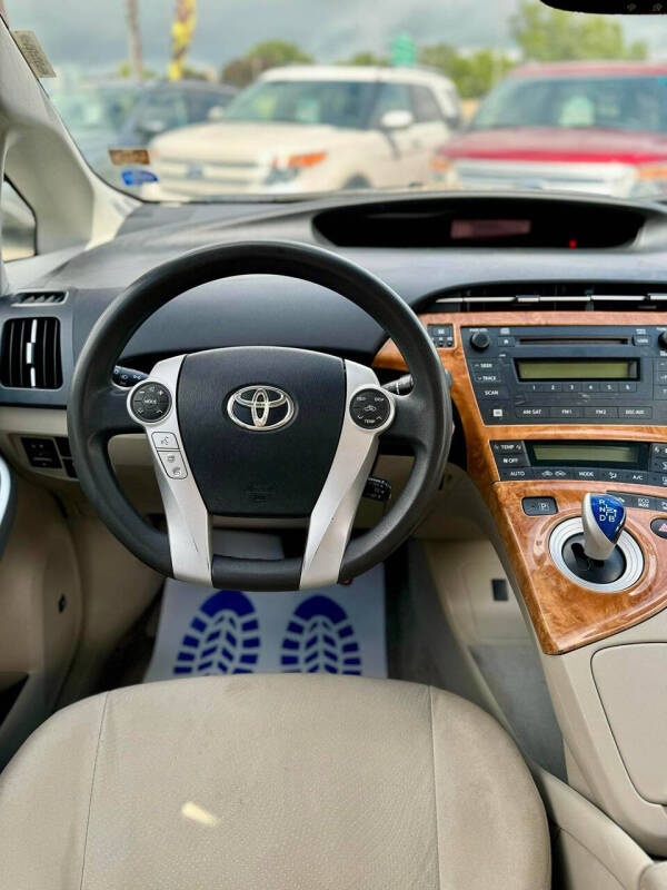 2010 Toyota Prius II