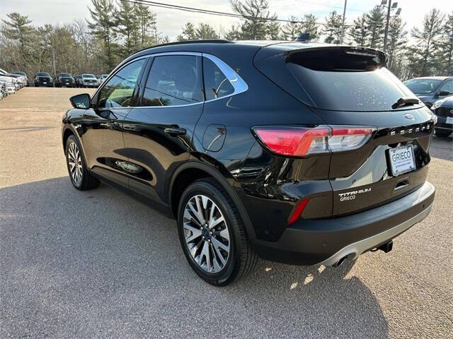 2020 Ford Escape Hybrid Titanium