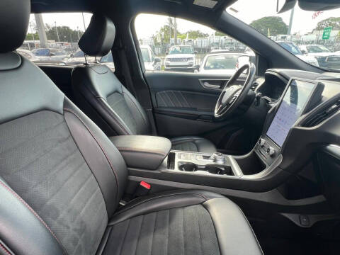 2022 Ford Edge ST-Line