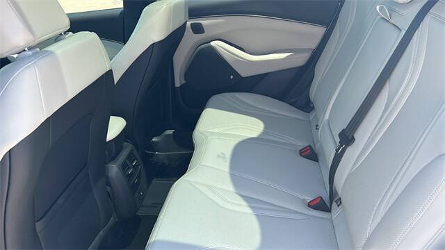 2022 Ford Mustang Mach-E Premium