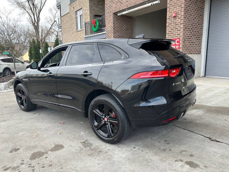 2019 Jaguar F-PACE S
