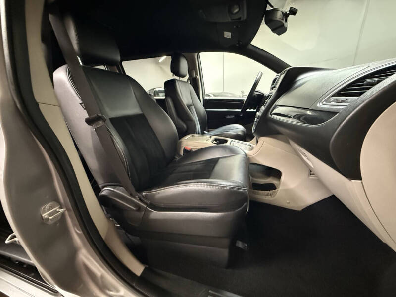 2017 Dodge Grand Caravan SXT