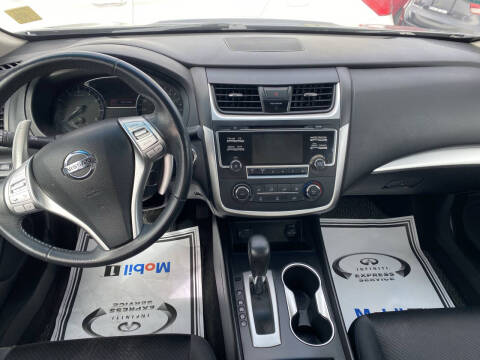 2017 Nissan Altima 2.5 SR