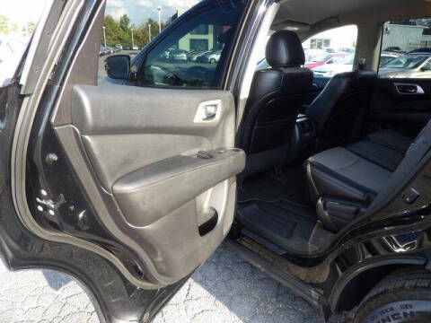 2019 Nissan Pathfinder SV