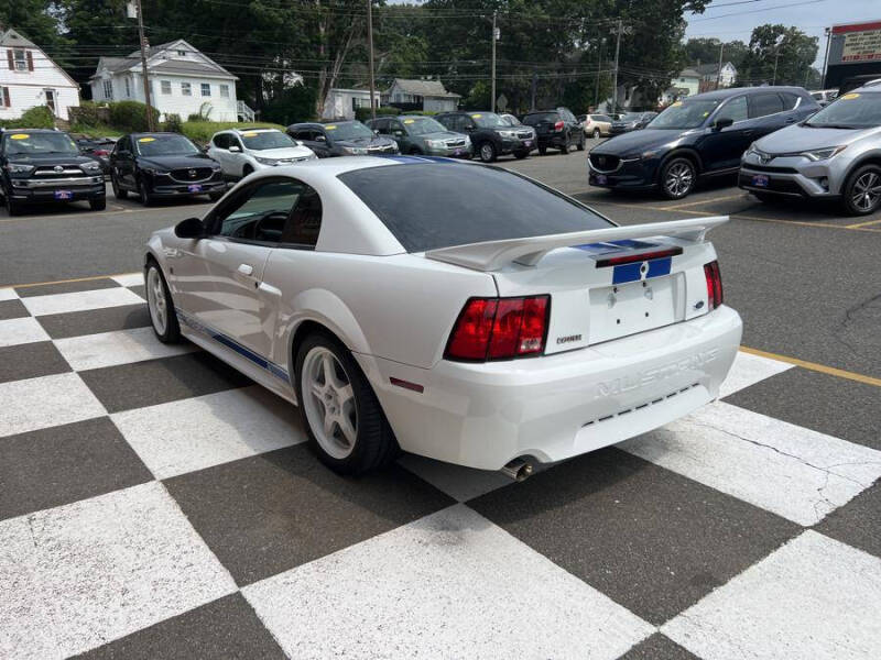 2003 Ford Mustang