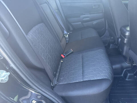 2022 Mitsubishi Outlander Sport LE