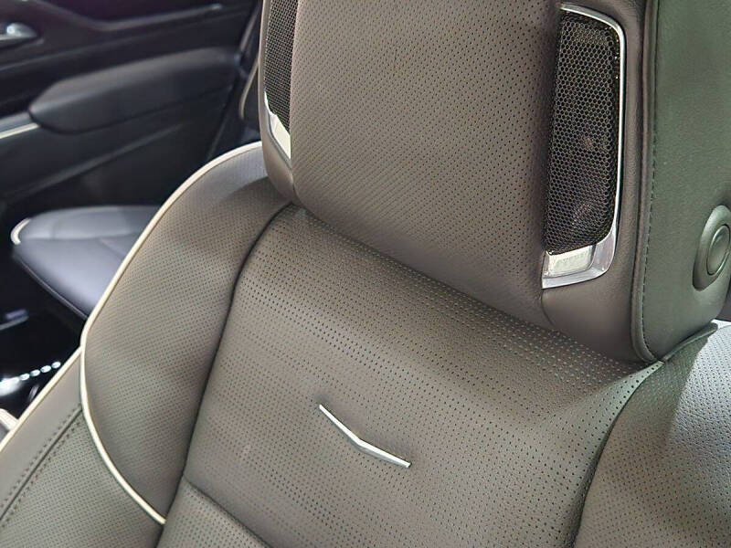 2023 Cadillac Escalade Sport