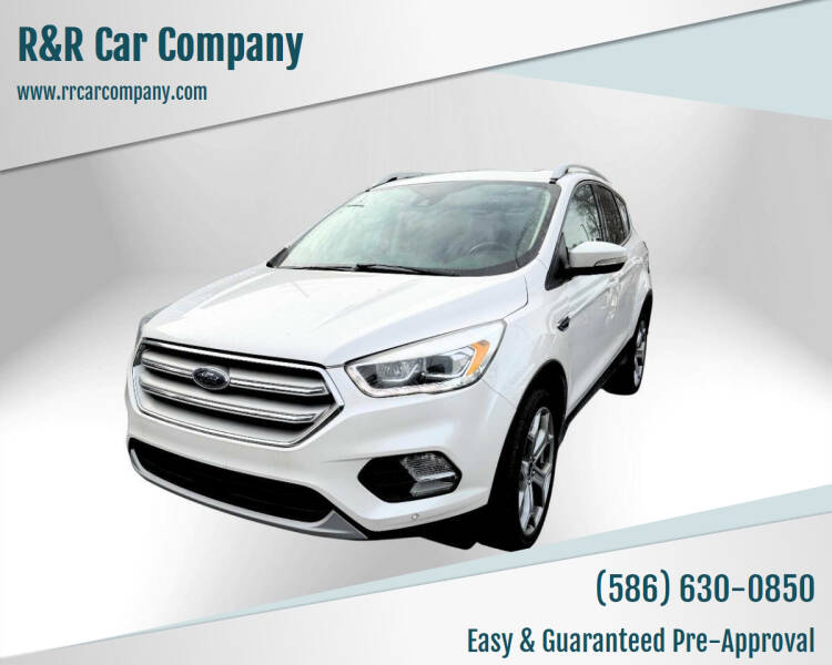2019 Ford Escape Titanium's photo