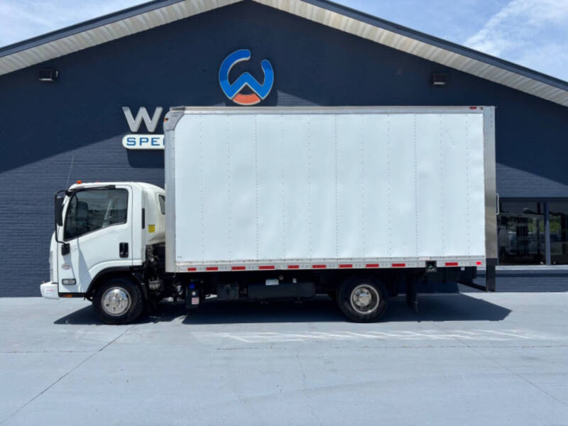 2018 Isuzu NPR Box Van