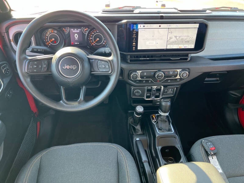 Used 2024 Jeep Gladiator Nighthawk with VIN 1C6HJTAG9RL128916 for sale in Wood River, IL
