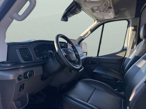 2025 Ford Transit 250