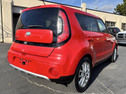 2017 Kia Soul +