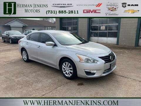2013 Nissan Altima for sale at Herman Jenkins Used Cars in Union City TN