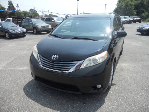2012 Toyota Sienna XLE 7-Passenger