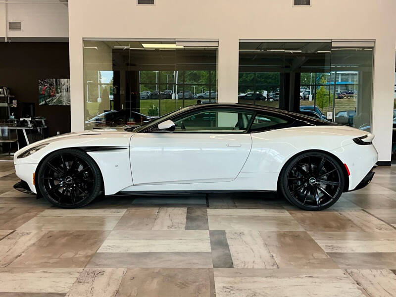 2018 Aston Martin DB11 V12