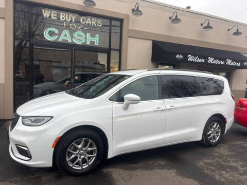 2022 Chrysler Pacifica Touring