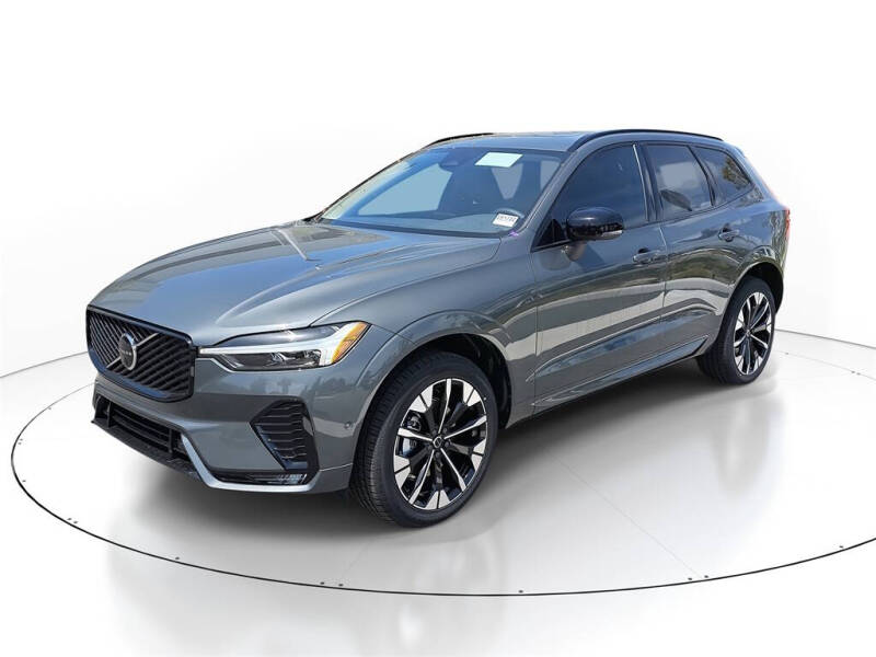 2026 Volvo XC60 B5 Plus