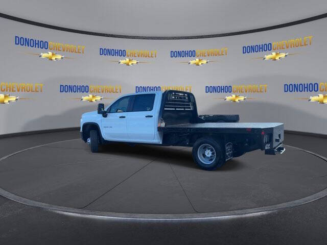 2026 Chevrolet Silverado 3500HD CC Work Truck