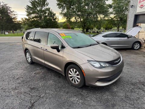 2017 Chrysler Pacifica Touring