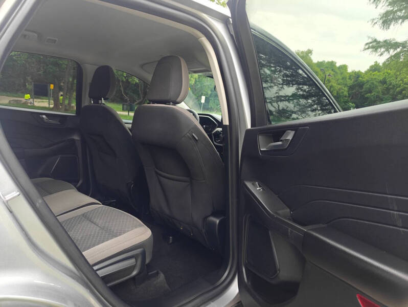 2021 Ford Escape SE