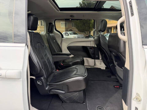2020 Chrysler Pacifica Limited
