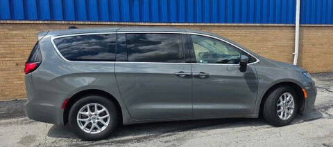 2023 Chrysler Pacifica Touring L
