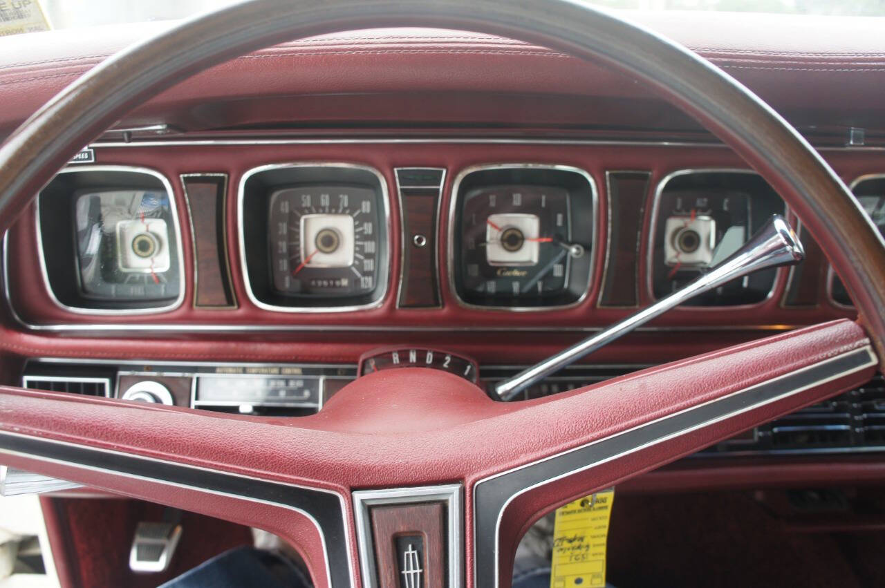 1971 Lincoln Continental Mark III 2