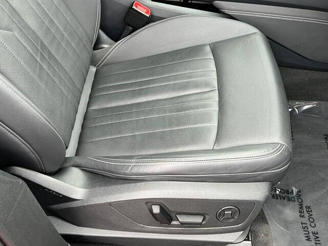 2024 Audi Q8 Sportback e-tron quattro Premium Plus S line