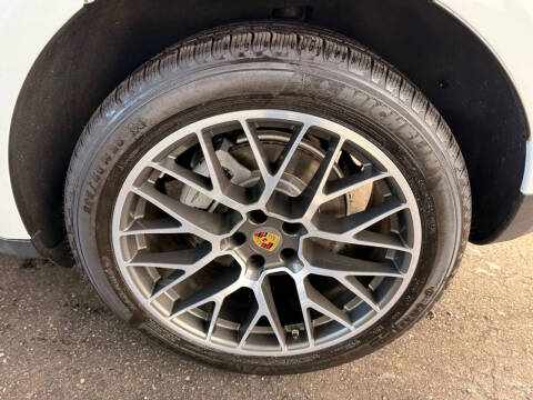 2017 Porsche Macan S