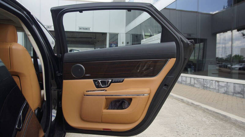 2016 Jaguar XJL Portfolio