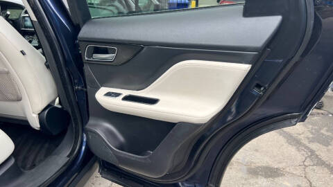 2017 Jaguar F-PACE 35t Prestige