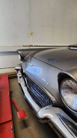 1957 Ford Thunderbird