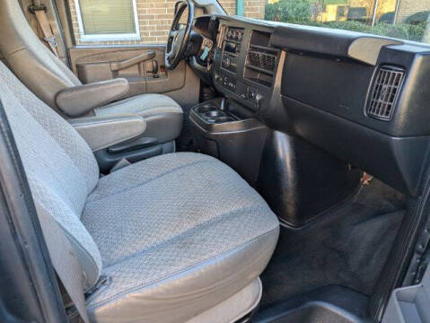 2017 Chevrolet Express LT 3500