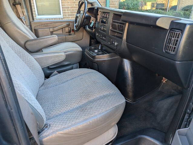 2017 Chevrolet Express LT 3500