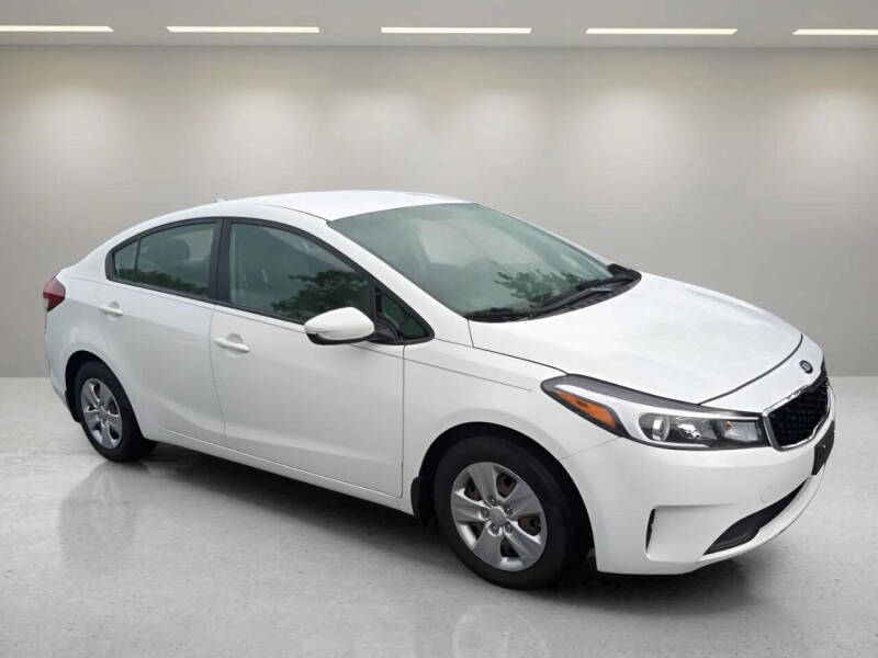 2017 Kia Forte LX AT's photo