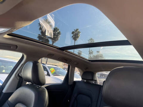 2011 Audi Q5 2.0T quattro Premium Plus