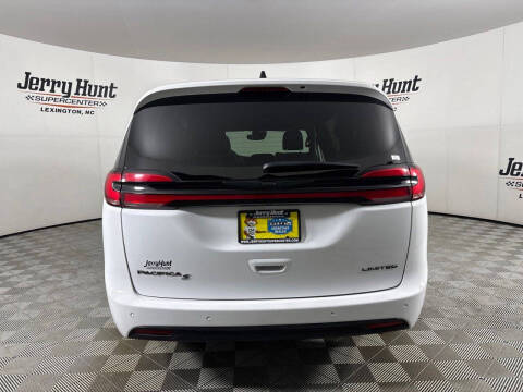 2025 Chrysler Pacifica Limited
