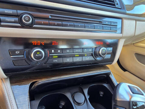 2014 BMW 5 Series 528i