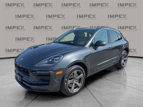 2023 Porsche Macan T