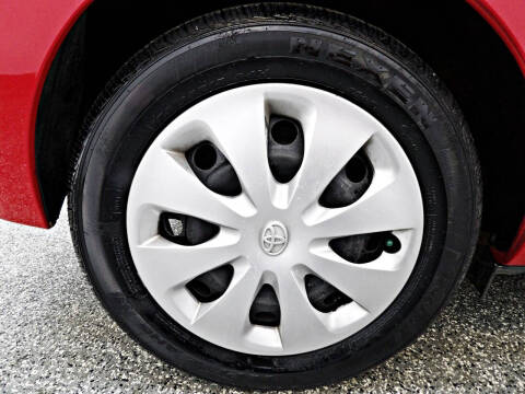 2014 Toyota Prius c Two