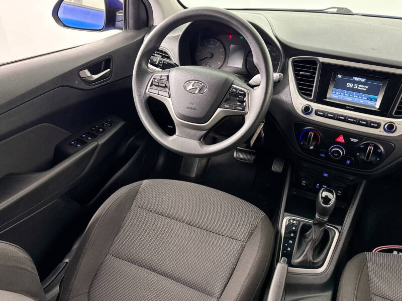 2019 Hyundai Accent SE