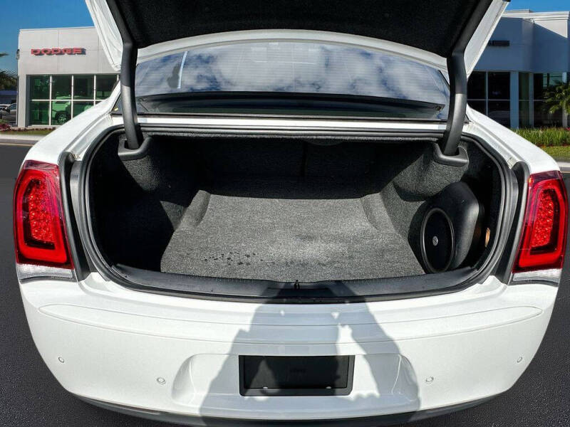 2021 Chrysler 300 S V8