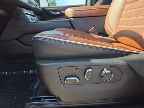 2023 GMC Yukon XL Denali Ultimate