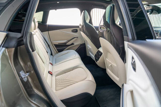 2021 Aston Martin DBX 35