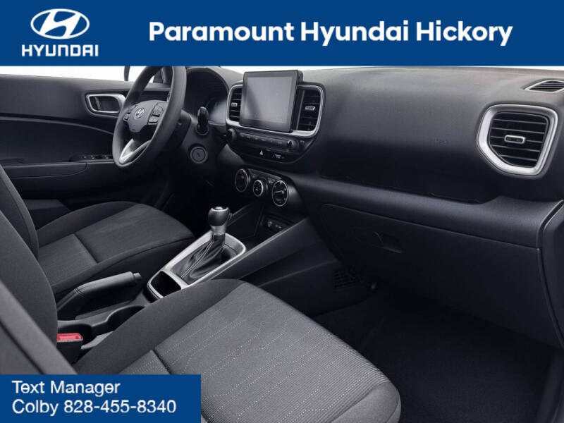 2026 Hyundai Venue SE