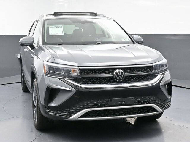 2024 Volkswagen Taos SE 4Motion