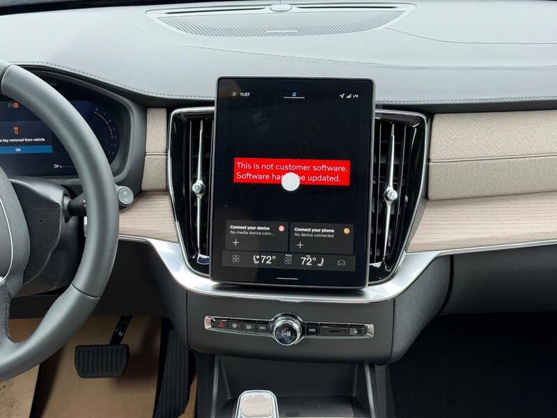 2026 Volvo XC90 B5 Plus 7P