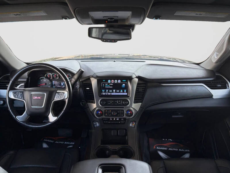 2017 GMC Yukon SLT